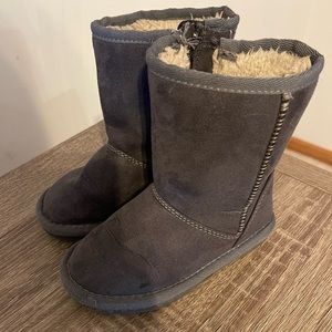 Toddler boots size 8 - Harper canyon grey- good used condition